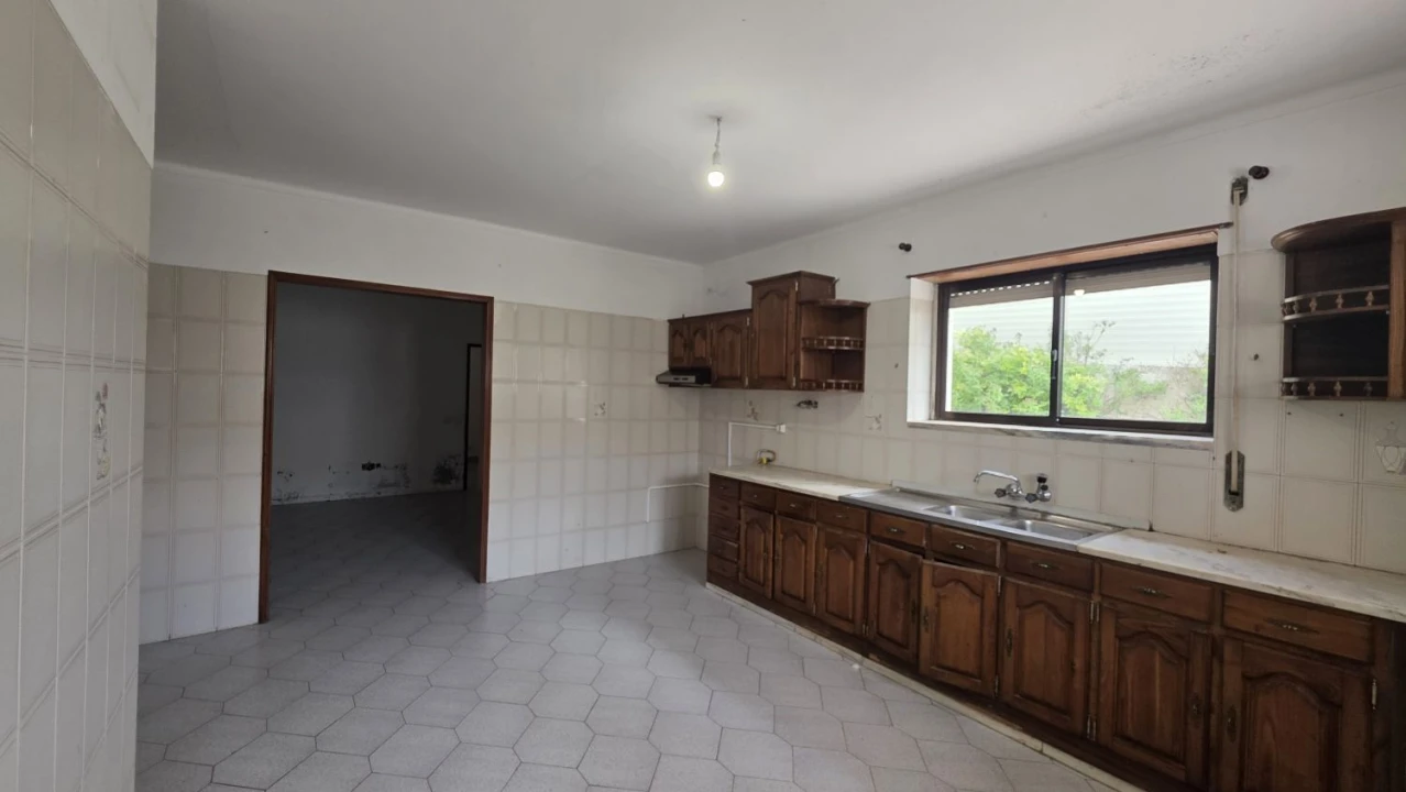 Moradia T4 para Venda em São João Baptista e Santa Maria dos Olivais Foto 39