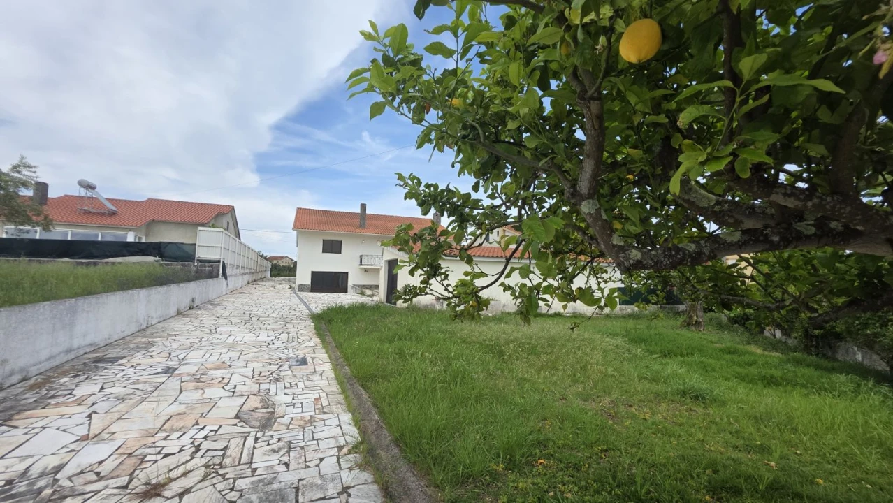 Moradia T4 para Venda em São João Baptista e Santa Maria dos Olivais Foto 59