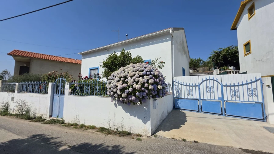 Moradia T3 para Venda em Vila de Rei Foto 3