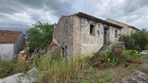 Moradia T3 para Venda em Areias e Pias