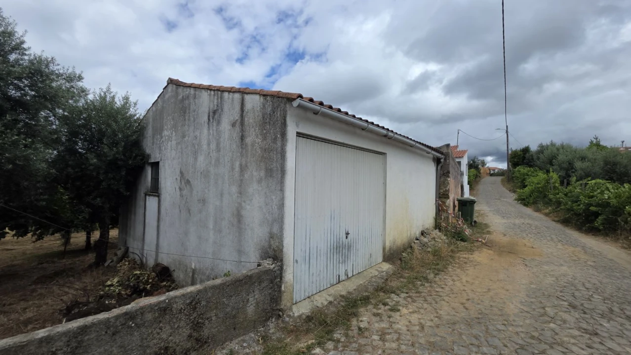 Moradia T3 para Venda em Pedrogão Grande Foto 3