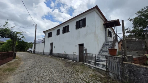 Moradia T3 para Venda em Pedrogão Grande