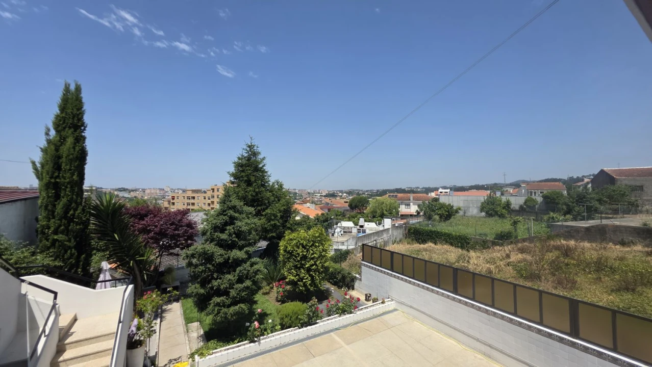 Moradia T3 para Venda em Fânzeres e São Pedro da Cova Foto 9