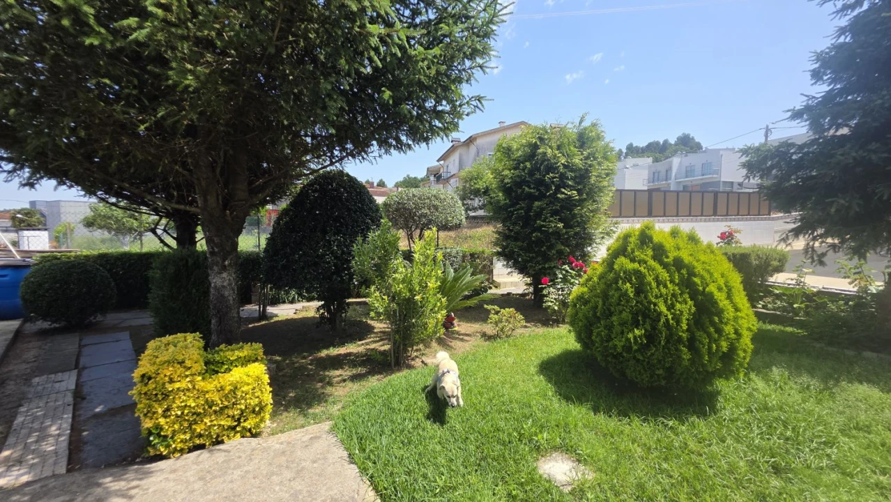 Moradia T3 para Venda em Fânzeres e São Pedro da Cova Foto 43