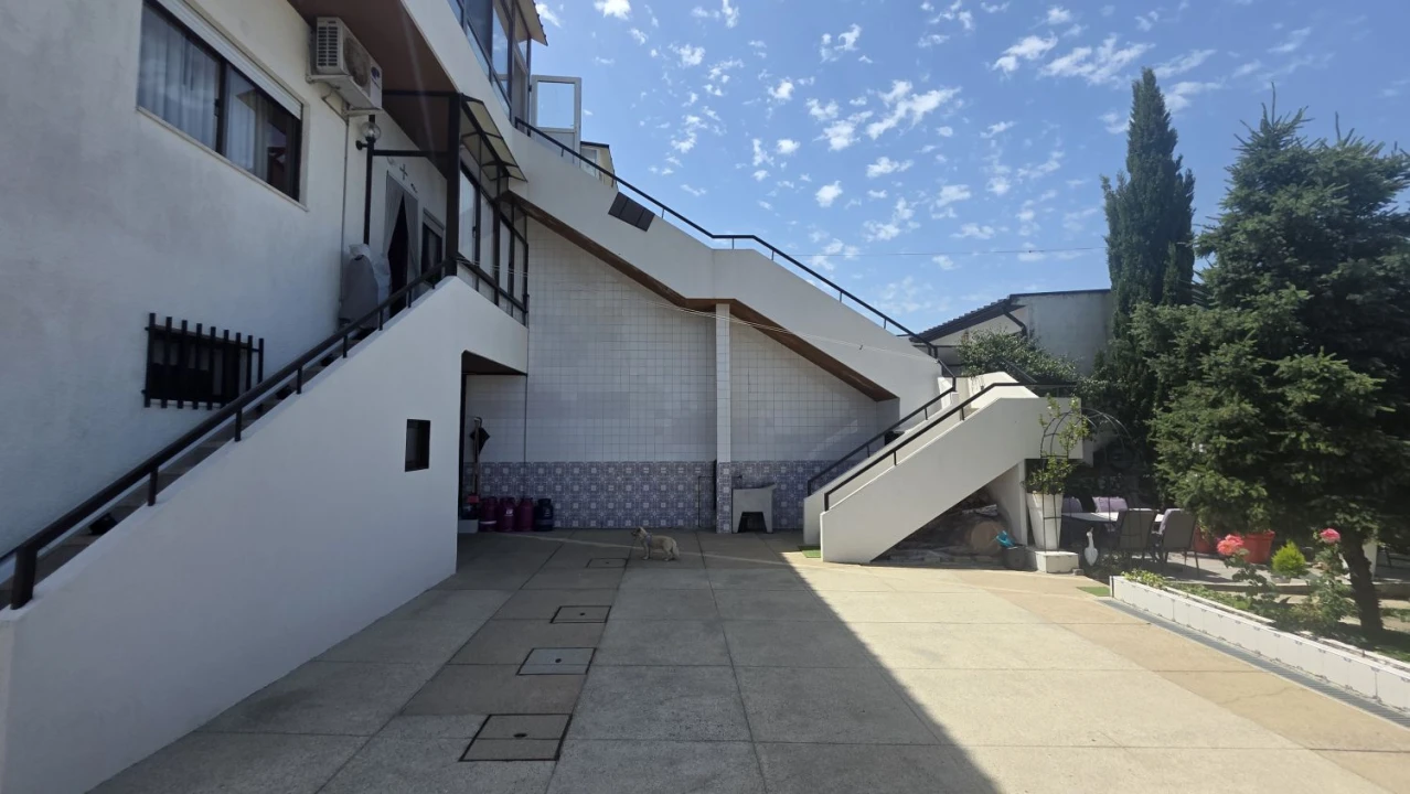 Moradia T3 para Venda em Fânzeres e São Pedro da Cova Foto 44