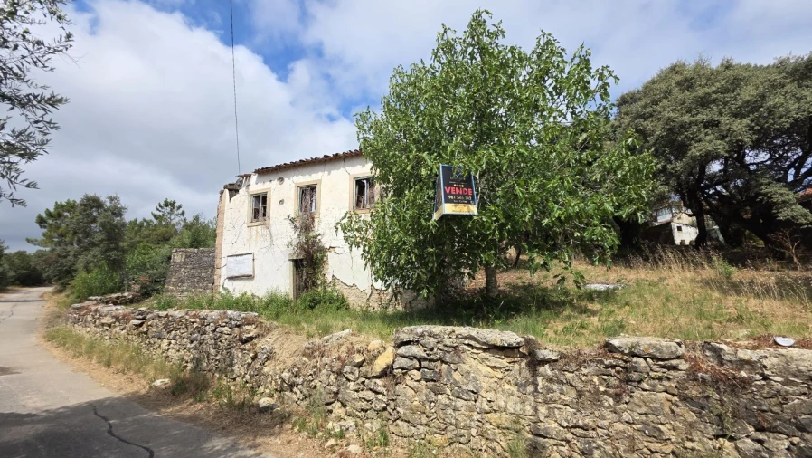 Moradia T4 para Venda em Areias e Pias Foto 3