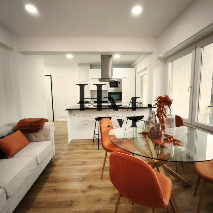 Apartamento T3 para Venda em Benfica Foto 2