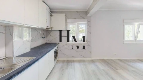 Apartamento T3 para Venda em Laranjeiro e Feijó