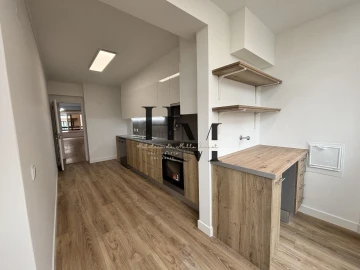 Apartamento T3 para Venda em São Domingos de Benfica