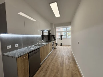 Apartamento T3 para Venda em São Domingos de Benfica