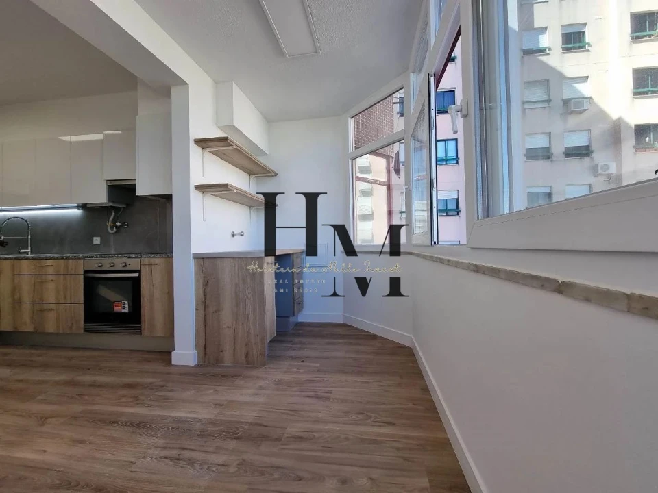 Apartamento T3 para Venda em São Domingos de Benfica Foto 8