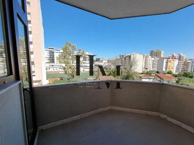 Apartamento T3 para Venda em São Domingos de Benfica Foto 30