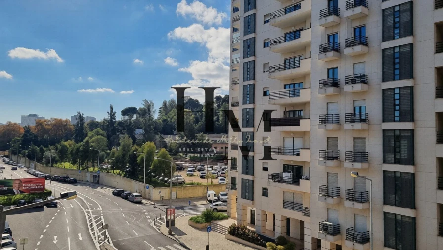 Apartamento T3 para Venda em São Domingos de Benfica Foto 34