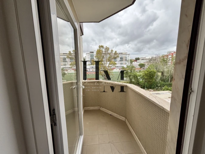 Apartamento T3 para Venda em São Domingos de Benfica Foto 31
