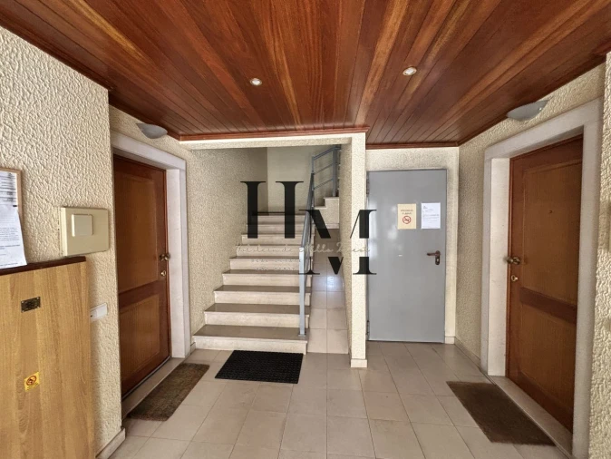 Apartamento T1 para Venda em Santa Maria, São Pedro e Matacães Foto 4