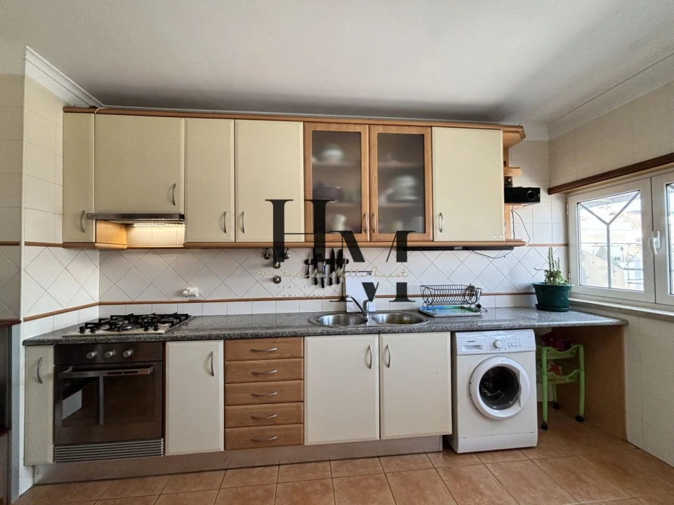 Apartamento T1 para Venda em Santa Maria, São Pedro e Matacães Foto 10