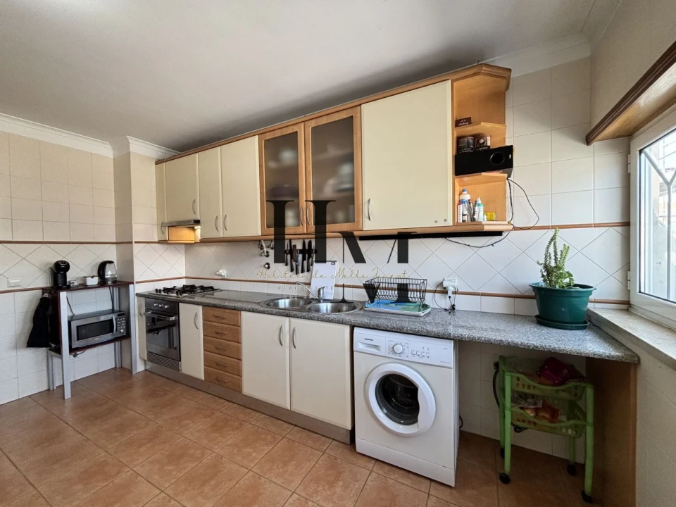 Apartamento T1 para Venda em Santa Maria, São Pedro e Matacães Foto 9