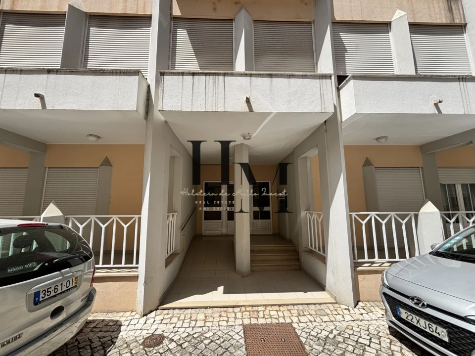 Apartamento T1 para Venda em Santa Maria, São Pedro e Matacães Foto 2