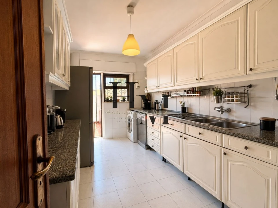 Apartamento T3 para Venda em Cascais e Estoril Foto 4