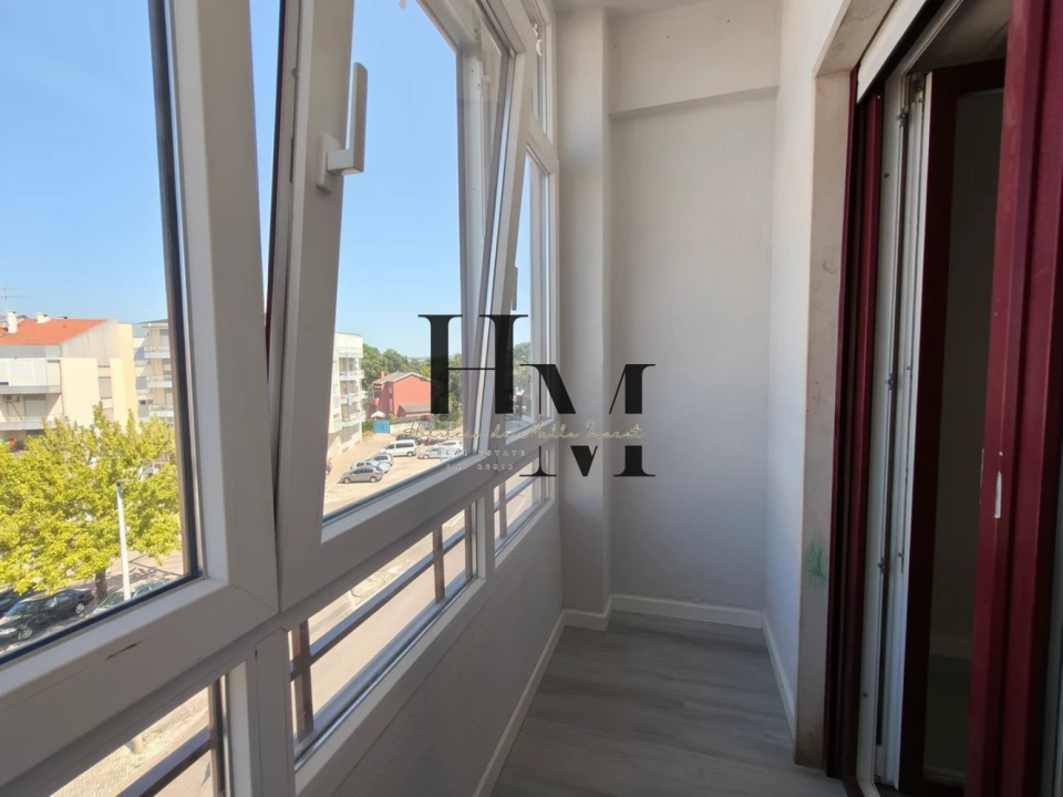 Apartamento T4 para Venda em Amora Foto 25