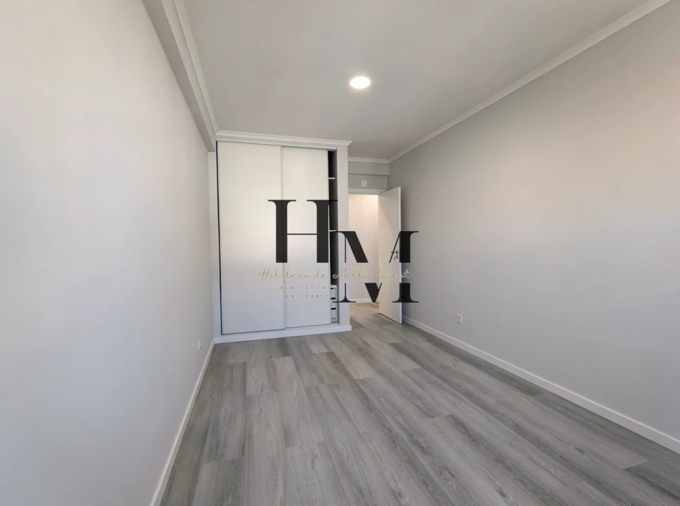 Apartamento T4 para Venda em Amora Foto 13