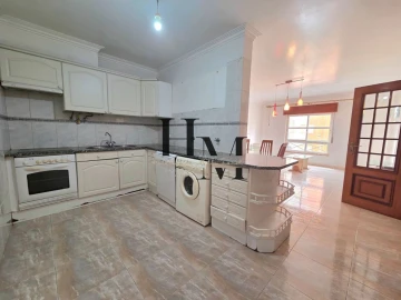 Apartamento T2 para Venda em Algueirão-Mem Martins