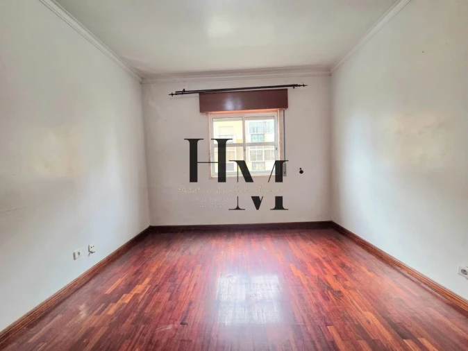 Apartamento T2 para Venda em Algueirão-Mem Martins Foto 22