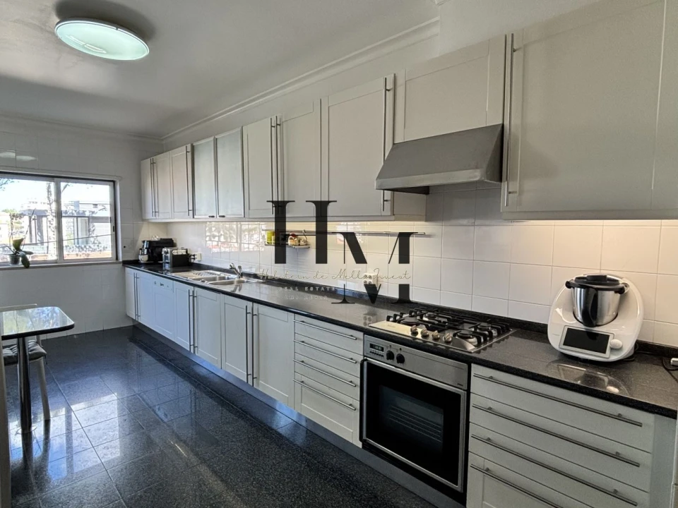 Apartamento T3 para Venda em Cascais e Estoril Foto 14