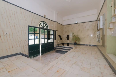 Apartamento T3 para Venda em Algueirão-Mem Martins