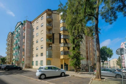 Apartamento T3 para Venda em Algueirão-Mem Martins