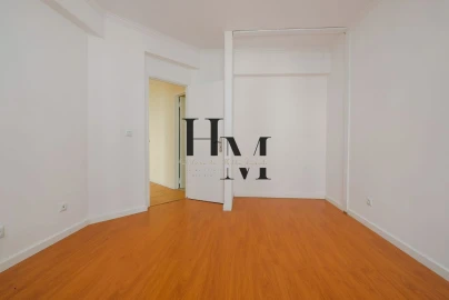 Apartamento T3 para Venda em Algueirão-Mem Martins