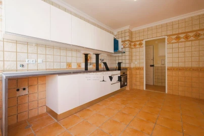 Apartamento T3 para Venda em Algueirão-Mem Martins