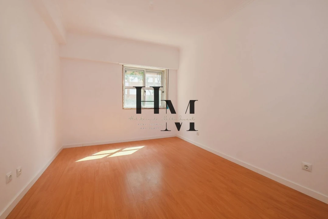 Apartamento T3 para Venda em Algueirão-Mem Martins Foto 13
