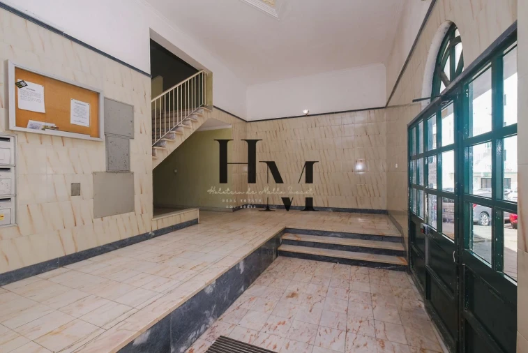 Apartamento T3 para Venda em Algueirão-Mem Martins Foto 22