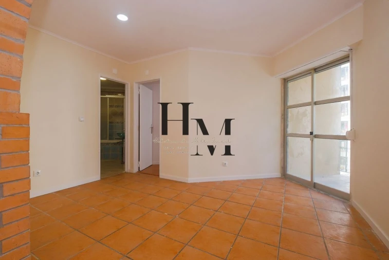Apartamento T3 para Venda em Algueirão-Mem Martins Foto 7