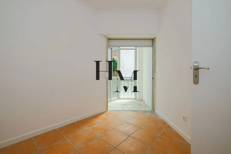 Apartamento T3 para Venda em Algueirão-Mem Martins Foto 16