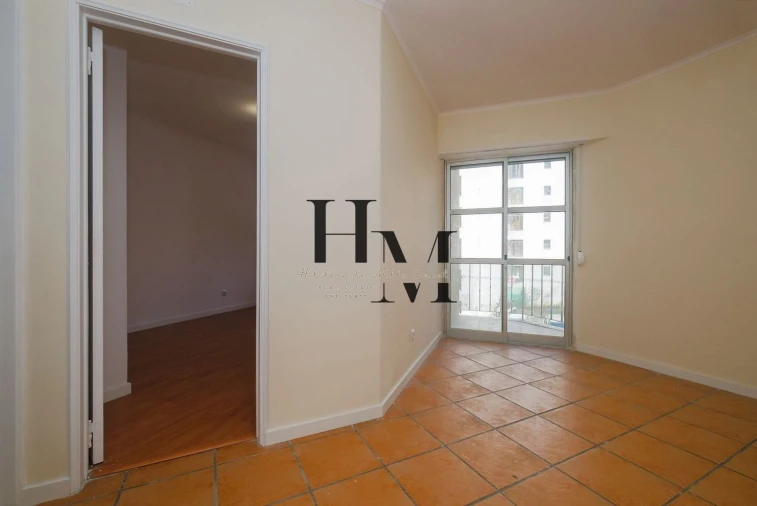 Apartamento T3 para Venda em Algueirão-Mem Martins Foto 8