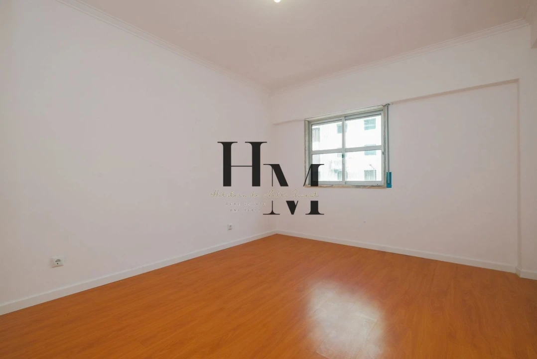 Apartamento T3 para Venda em Algueirão-Mem Martins Foto 10