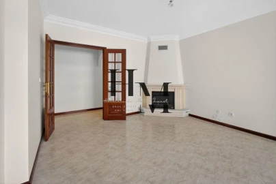 Apartamento T2 para Venda em Algueirão-Mem Martins