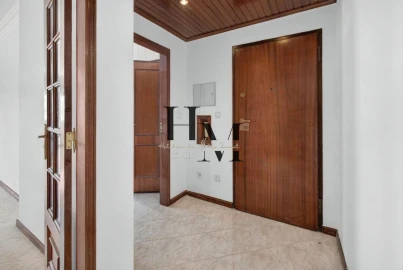 Apartamento T2 para Venda em Algueirão-Mem Martins