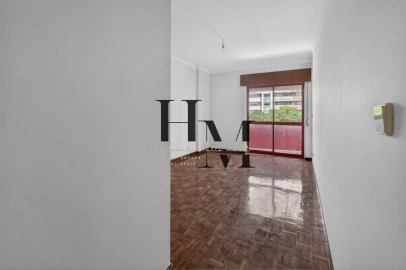 Apartamento T2 para Venda em Algueirão-Mem Martins
