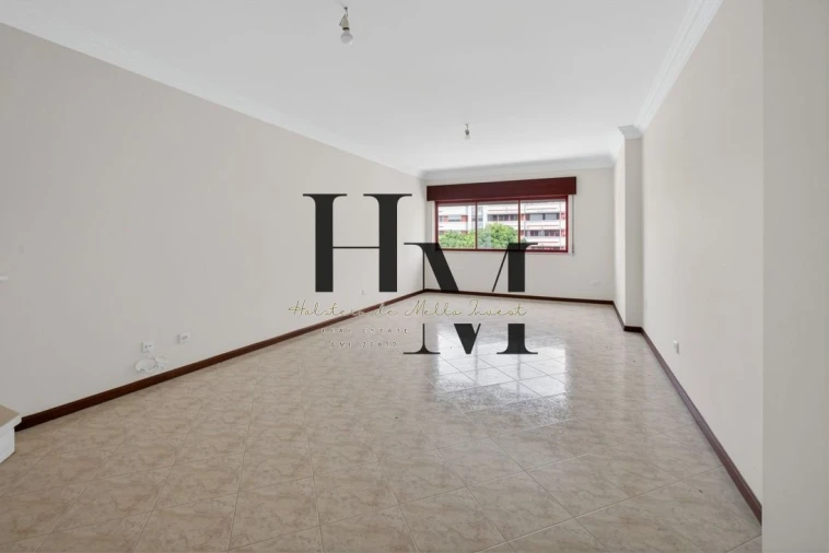 Apartamento T2 para Venda em Algueirão-Mem Martins Foto 7