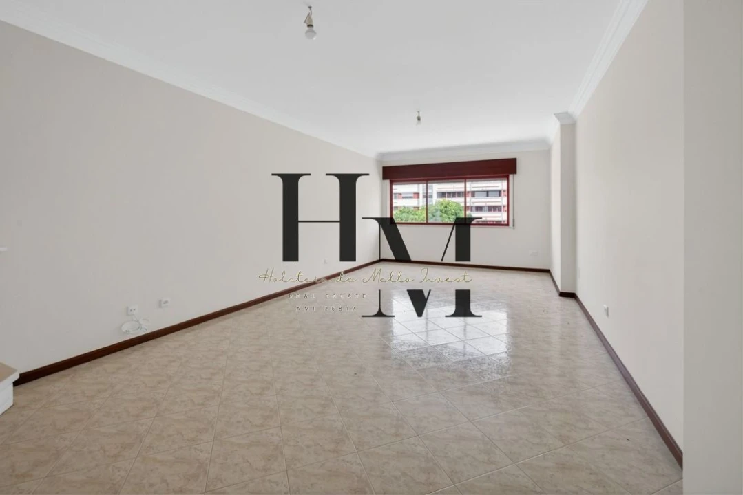 Apartamento T2 para Venda em Algueirão-Mem Martins Foto 7