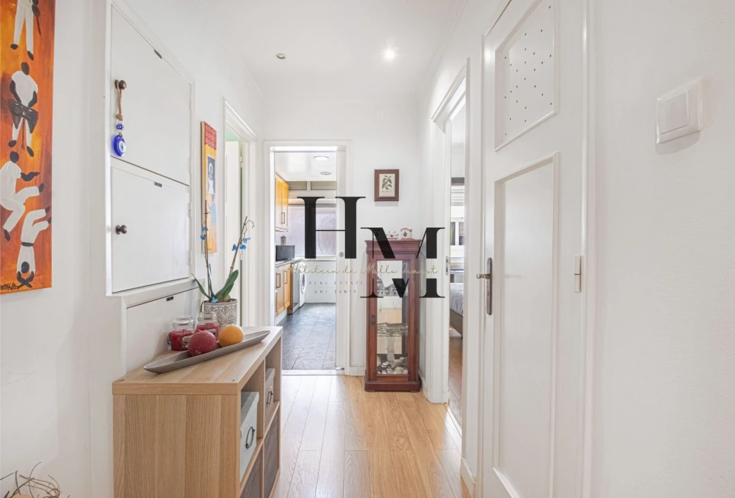 Apartamento T2 para Venda em Penha de França Foto 3