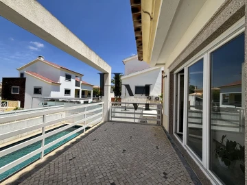 Moradia T4 para Venda em Azeitão (São Lourenço e São Simão)