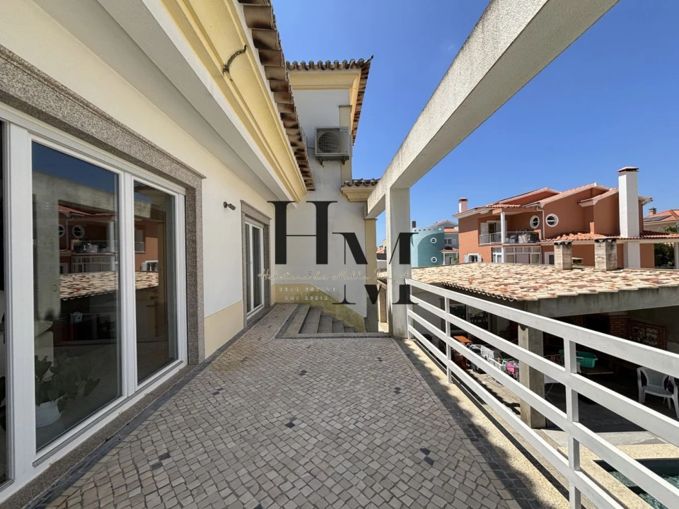 Moradia T4 para Venda em Azeitão (São Lourenço e São Simão) Foto 10