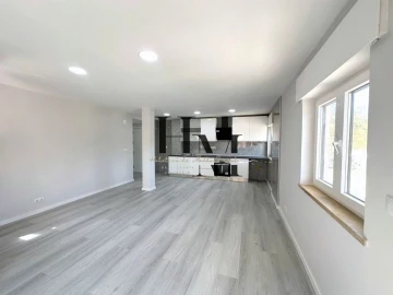 Apartamento T2 para Venda em Corroios