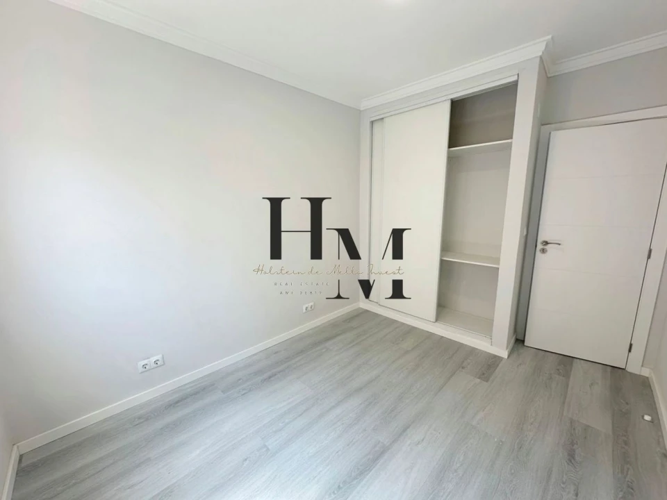 Apartamento T2 para Venda em Corroios Foto 16