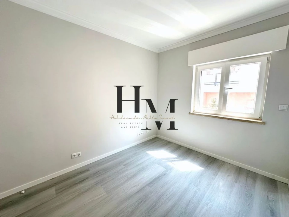 Apartamento T2 para Venda em Corroios Foto 14