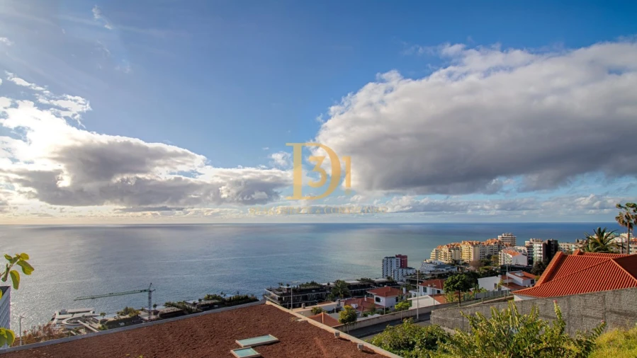Moradia T4 para Venda em São Martinho Foto 8
